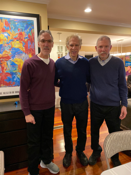 A group of people posing for a photo

Description automatically generated with medium confidence