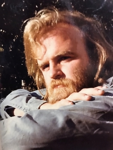 A person with a beard

Description automatically generated with medium confidence